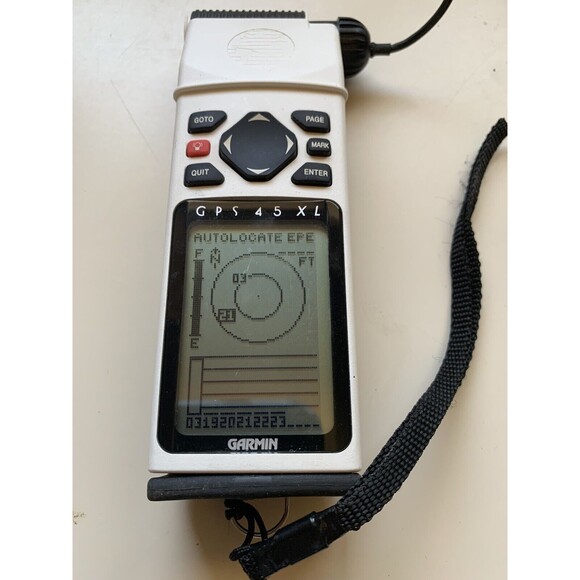 GARMIN Mobile GPS 45XL Personal Navigator Bundle + Car Adaptor/Plug/Mount/Sensor - Picture 12 of 13